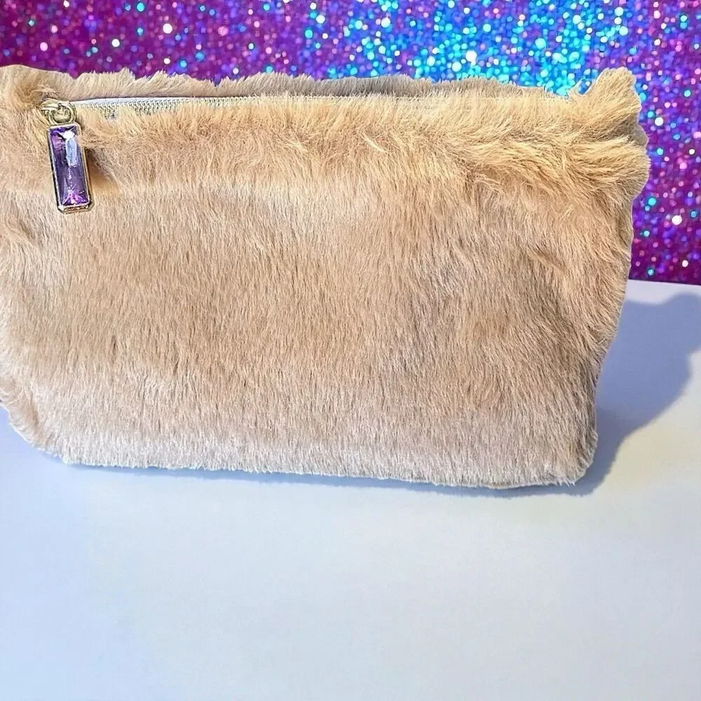 November 2025 Ipsy Glam Bag NWOB 5x7” - Bag only